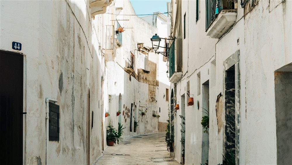 Grottaglie, dove la terra è arte e accoglienza