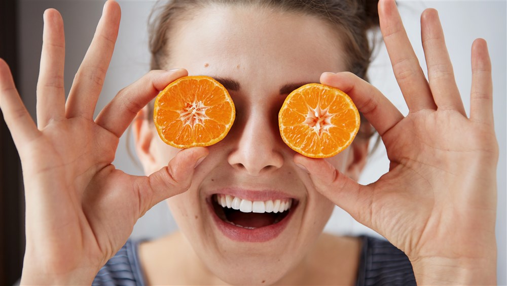 Cibi e vitamine per la vista: proteggi i tuoi occhi in modo naturale