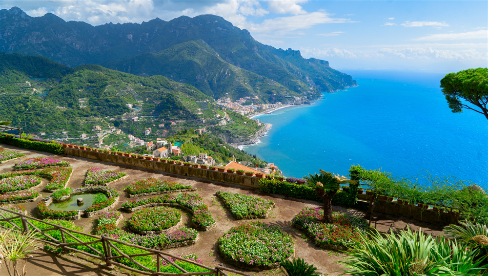 Ravello, il balcone dove cominciano i sogni